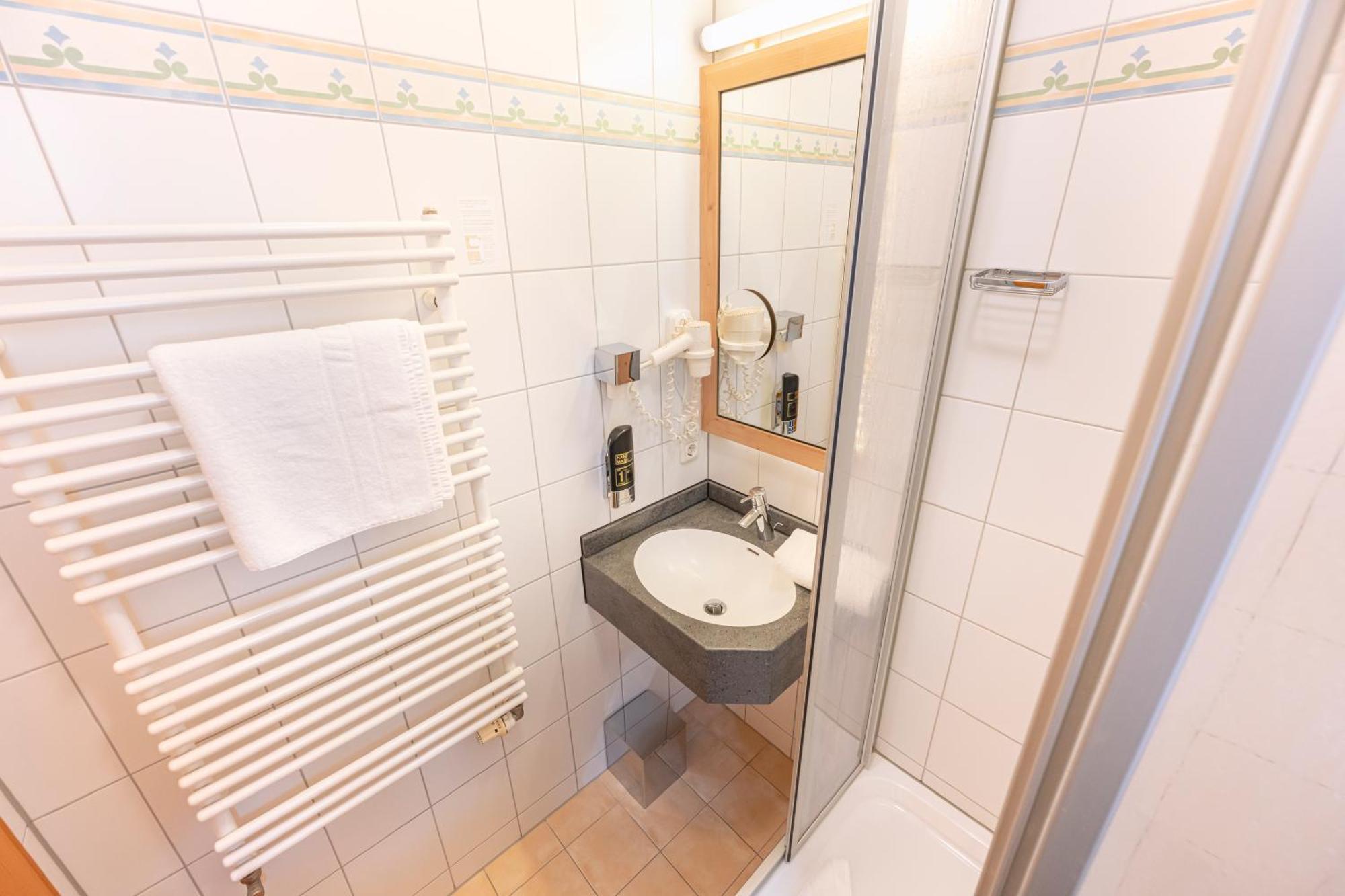 מינכן Hotel Eder מראה חיצוני תמונה
